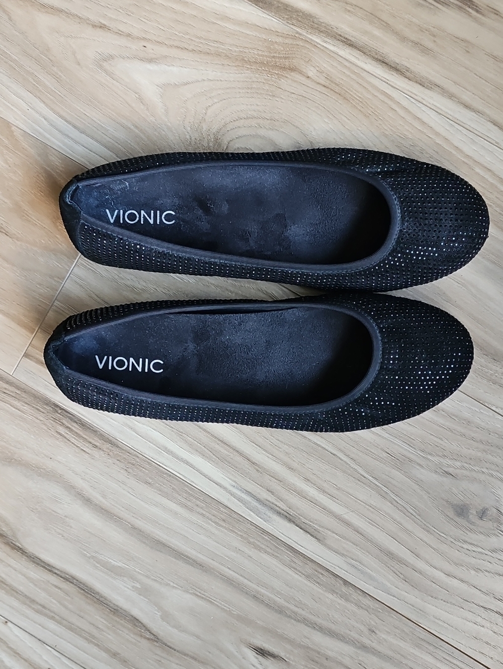 Vionic Black Crystal-Embellished Ballet Flats